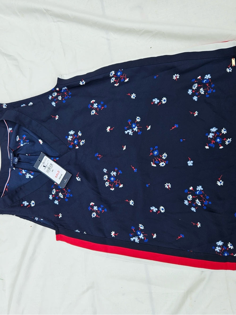 Tommy Hilfiger Tank & Jogger Set - Picture 3 of 16